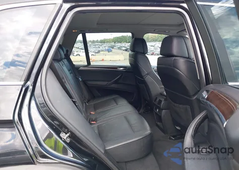 2011 BMW X5 xDrive50I z USA, uszkodzony, nr VIN 5UXZV8C55BL417015